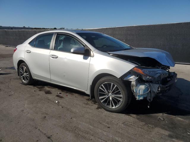 2T1BURHE3JC021238 - 2018 TOYOTA COROLLA L SILVER photo 4