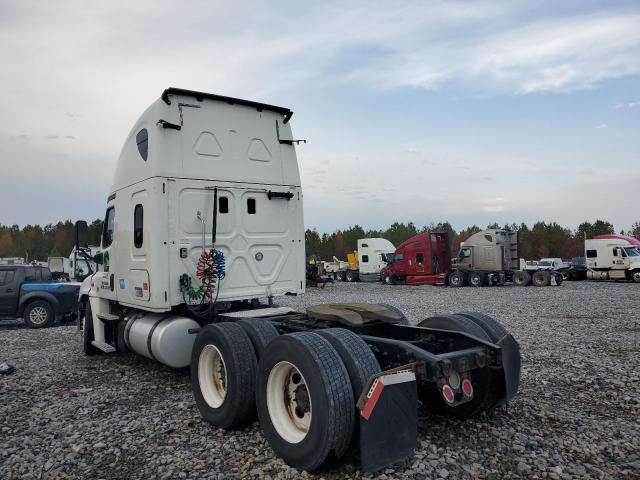 3AKJGLD59GSHA6881 - 2016 FREIGHTLINER CASCADIA 1 WHITE photo 3