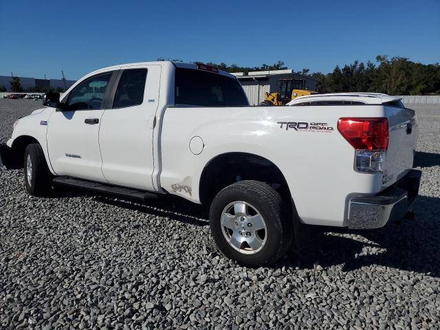 5TFRY5F16DX133582 - 2013 TOYOTA TUNDRA DOUBLE CAB SR5 WHITE photo 2