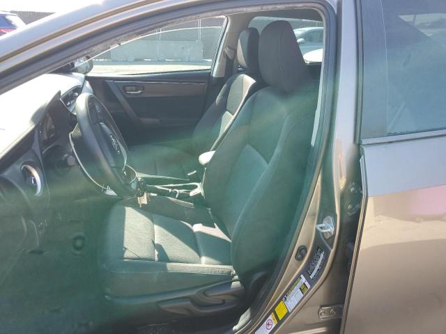 5YFBURHE2KP866695 - 2019 TOYOTA COROLLA L GRAY photo 7