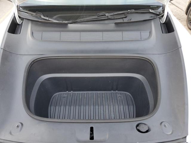 7SAYGDEEXTF326293 - 2026 TESLA MODEL Y WHITE photo 12