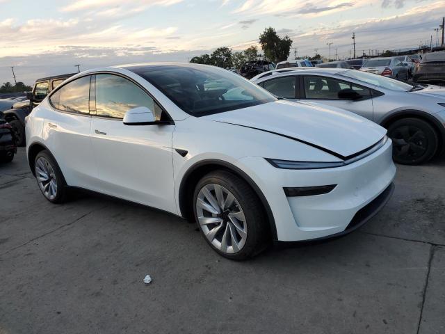 7SAYGDEEXTF326293 - 2026 TESLA MODEL Y WHITE photo 4