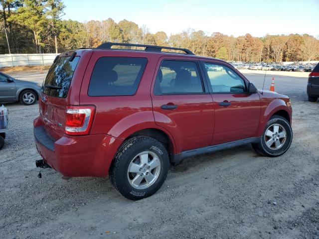 1FMCU9DG6BKC30710 - 2011 FORD ESCAPE XLT RED photo 3