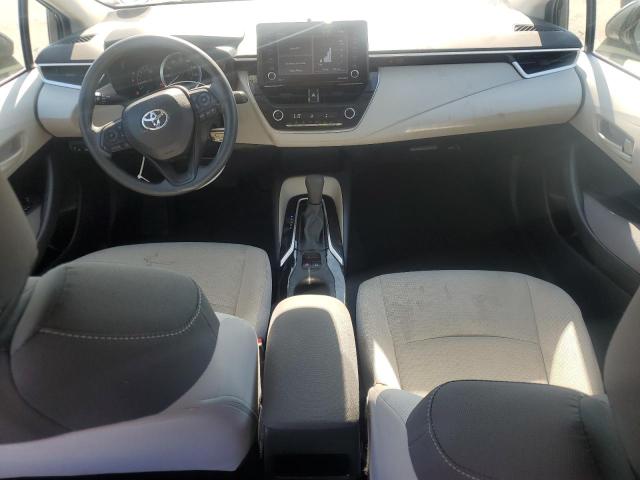 5YFEPMAE0NP381607 - 2022 TOYOTA COROLLA LE შავი ფოტო 8