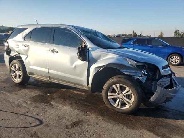 2GNALAEK6F6280963 - 2015 CHEVROLET EQUINOX LS 银色 照片 4