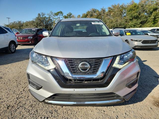 JN8AT2MT7JW463364 - 2018 NISSAN ROGUE S 银色 照片 5