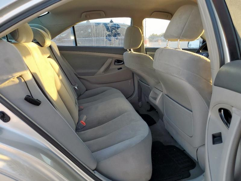 4T4BE46K28R022940 - 2008 TOYOTA CAMRY CE SILVER photo 10