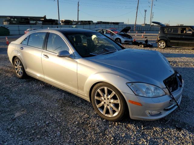 WDDNG86X48A172595 - 2008 MERCEDES-BENZ S 550 4MATIC SILVER photo 4