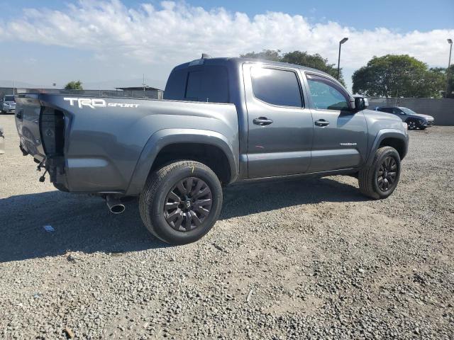 3TMAZ5CN9HM034588 - 2017 TOYOTA TACOMA DOUBLE CAB Gri fotoğraf 3