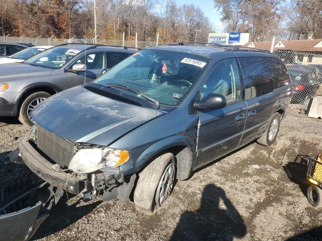 2005 CHRYSLER TOWN & COU TOURING, 