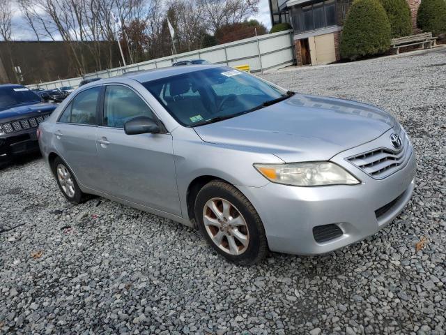 4T4BF3EK0BR143336 - 2011 TOYOTA CAMRY BASE SILVER photo 4