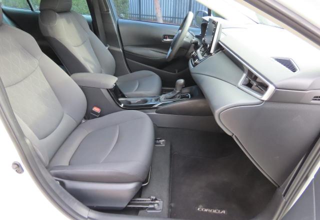 5YFEPMAE2MP171783 - 2021 TOYOTA COROLLA LE თეთრი ფოტო 5