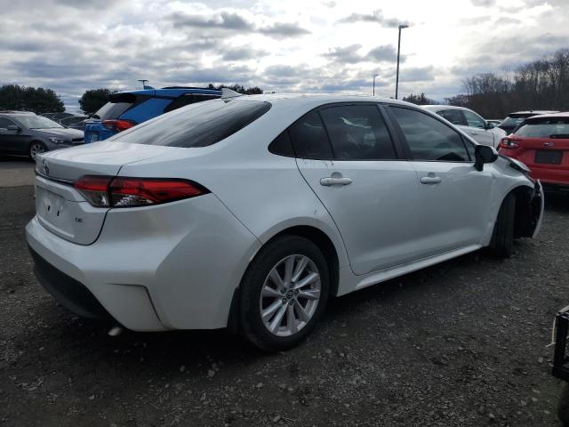 5YFB4MDE4RP188695 - 2024 TOYOTA COROLLA LE Weiß Foto 3