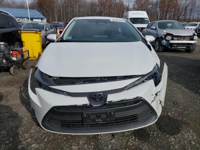 5YFB4MDE4RP188695 - 2024 TOYOTA COROLLA LE Weiß Foto 5