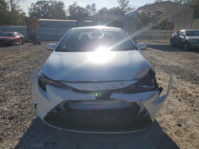 5YFEPMAE3NP283669 - 2022 TOYOTA COROLLA LE Weiß Foto 5