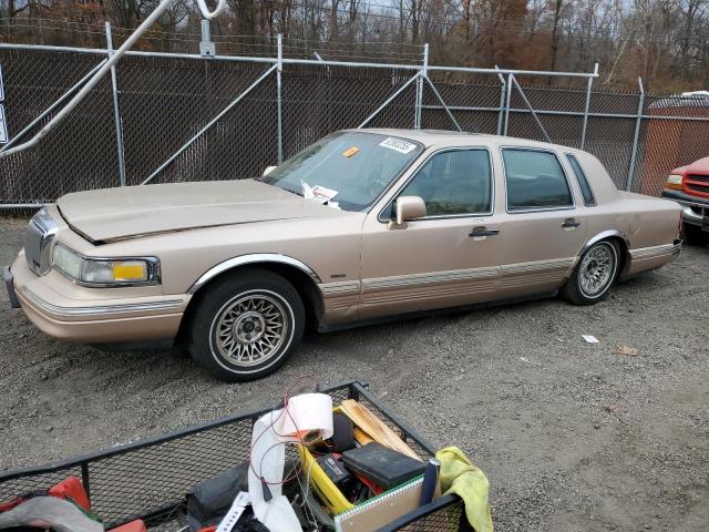 1996 LINCOLN TOWN CAR EXECUTIVE, 