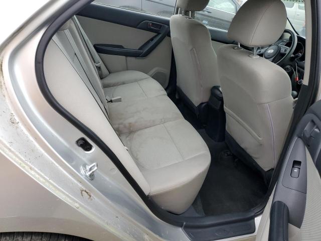 KNAFU4A28A5167987 - 2010 KIA FORTE EX SILVER photo 10