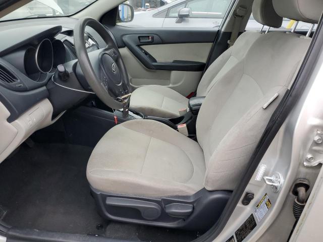 KNAFU4A28A5167987 - 2010 KIA FORTE EX SILVER photo 7