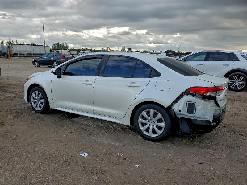 JTDEPRAE2LJ076074 - 2020 TOYOTA COROLLA LE WHITE photo 2