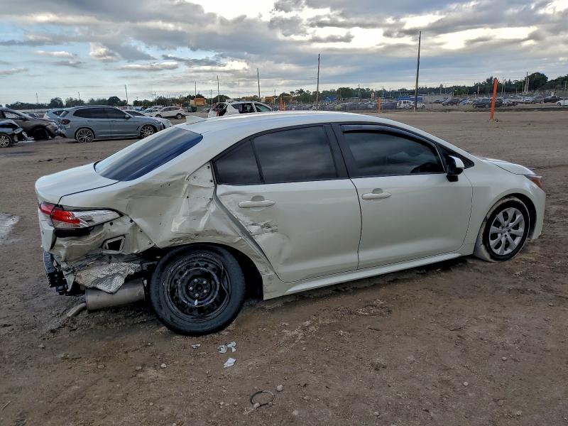 JTDEPRAE2LJ076074 - 2020 TOYOTA COROLLA LE WHITE photo 3