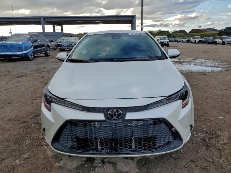 JTDEPRAE2LJ076074 - 2020 TOYOTA COROLLA LE WHITE photo 5