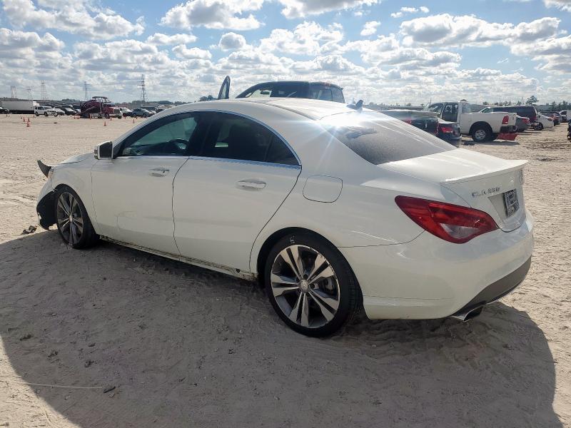 WDDSJ4EB4GN366988 - 2016 MERCEDES-BENZ CLA 250 Beyaz fotoğraf 2