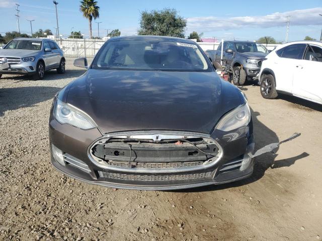 5YJSA1DP1DFP26184 - 2013 TESLA MODEL S Qəhvəyi foto 5