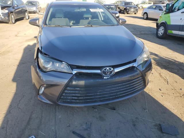 4T1BF1FK5HU414641 - 2017 TOYOTA CAMRY LE GRAY photo 5