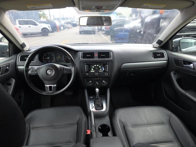 3VWLL7AJ7EM383358 - 2014 VOLKSWAGEN JETTA TDI 银色 照片 9