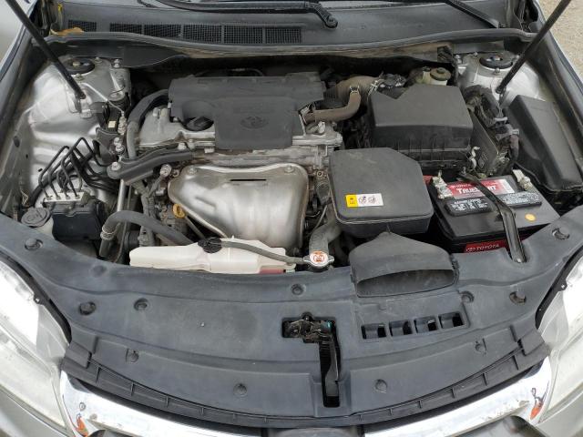 4T1BF1FK8HU646540 - 2017 TOYOTA CAMRY LE ვერცხლისფერი ფოტო 11