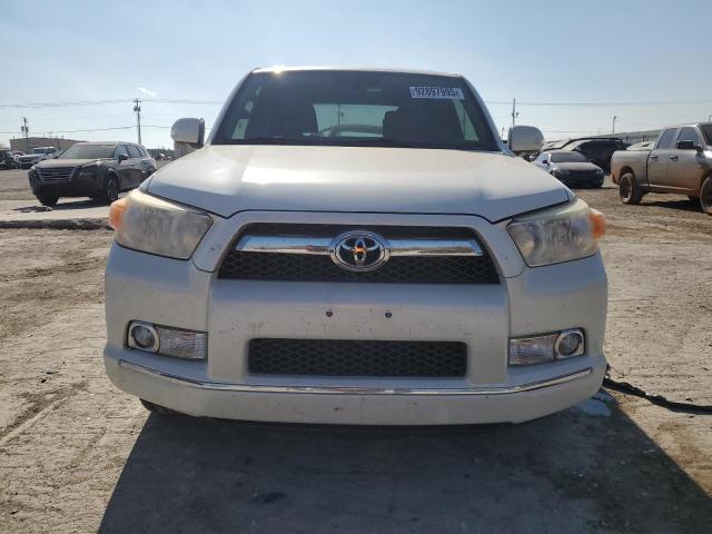 JTEZU5JR3C5036290 - 2012 TOYOTA 4RUNNER SR5 WHITE photo 5