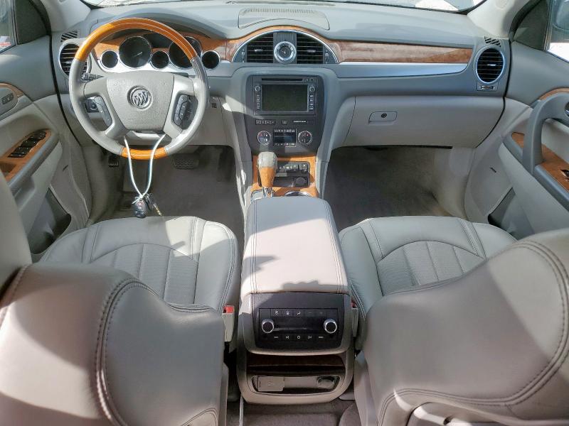 5GALVCED7AJ235018 - 2010 BUICK ENCLAVE CXL GREEN photo 8