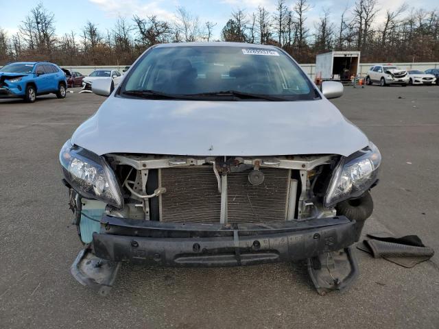 2T1BU4EE8AC286003 - 2010 TOYOTA COROLLA BASE SILVER photo 5