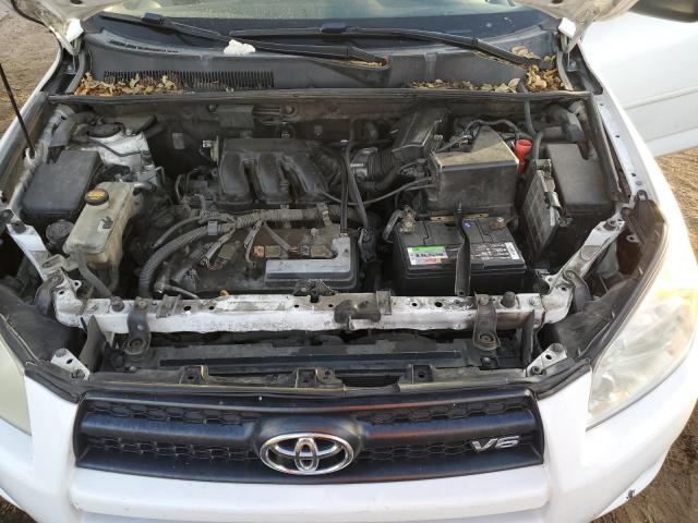 JTMZK4DV4B5027612 - 2011 TOYOTA RAV4 WHITE photo 11