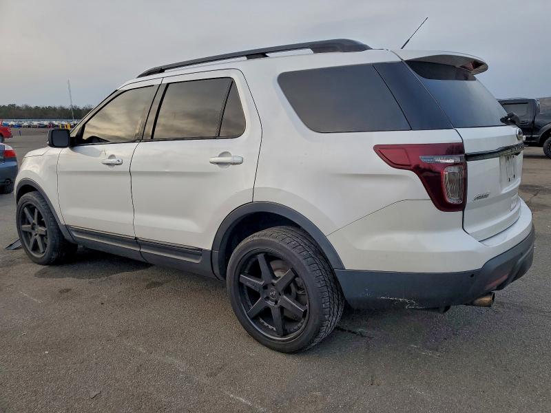 1FM5K8GT6FGA24202 - 2015 FORD EXPLORER SPORT Biały zdjęcie 2