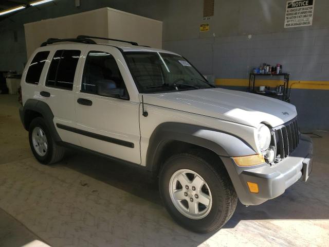 1J4GL48K57W538973 - 2007 JEEP LIBERTY SPORT 白色 照片 4