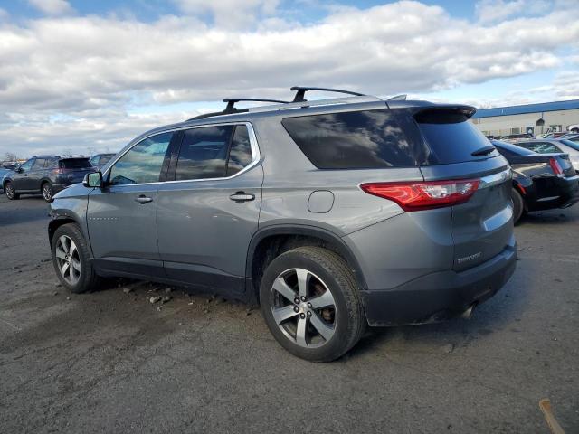 1GNERHKW5JJ190022 - 2018 CHEVROLET TRAVERSE LT GRAY photo 2
