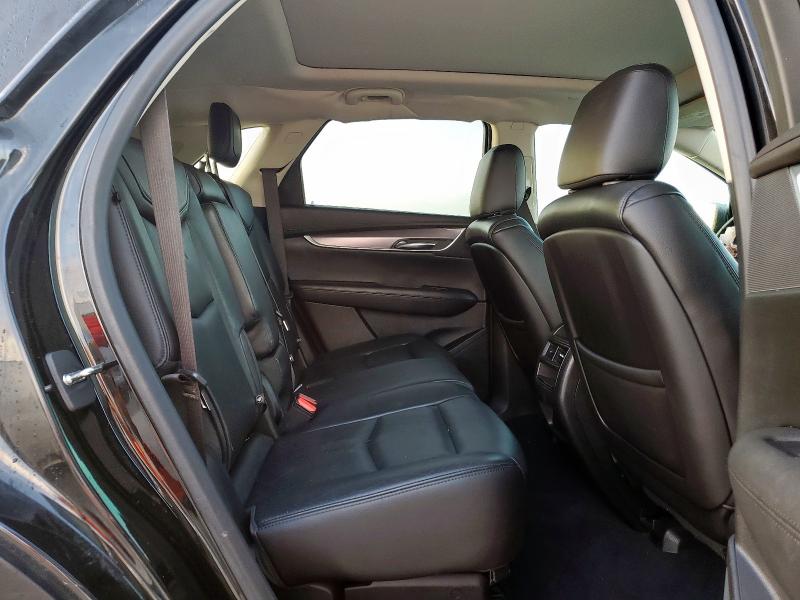1GYKNCRS2KZ122173 - 2019 CADILLAC XT5 LUXURY BLACK photo 11