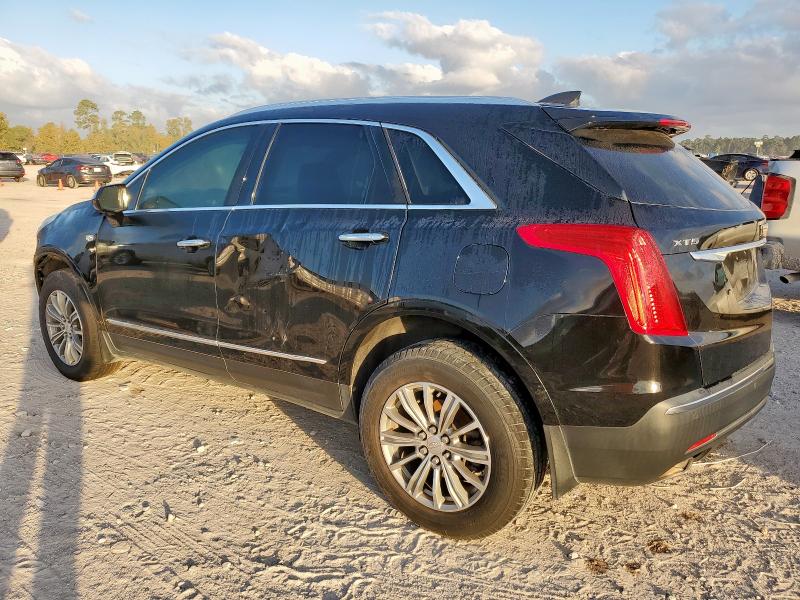 1GYKNCRS2KZ122173 - 2019 CADILLAC XT5 LUXURY BLACK photo 2