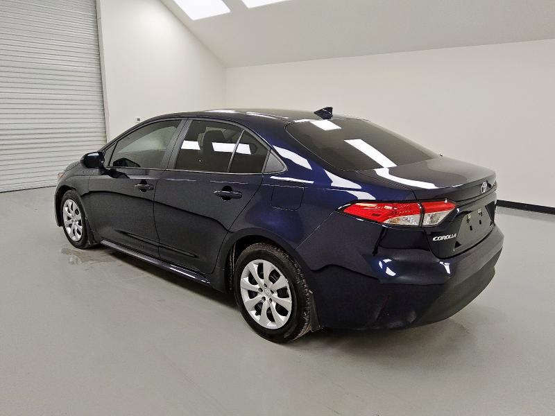 5YFB4MDE0SP327744 - 2025 TOYOTA COROLLA LE ლურჯი ფოტო 2