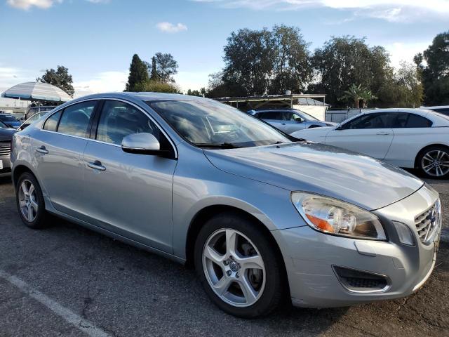 YV1612FS1D2196501 - 2013 VOLVO S60 T5 银色 照片 4