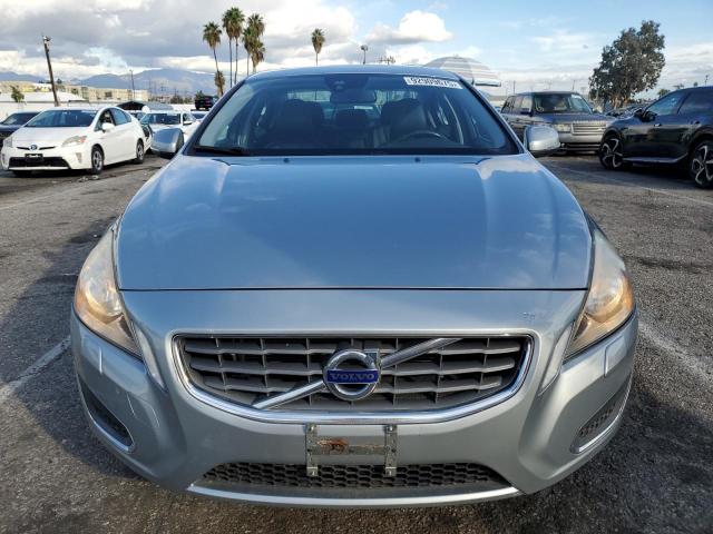 YV1612FS1D2196501 - 2013 VOLVO S60 T5 银色 照片 5