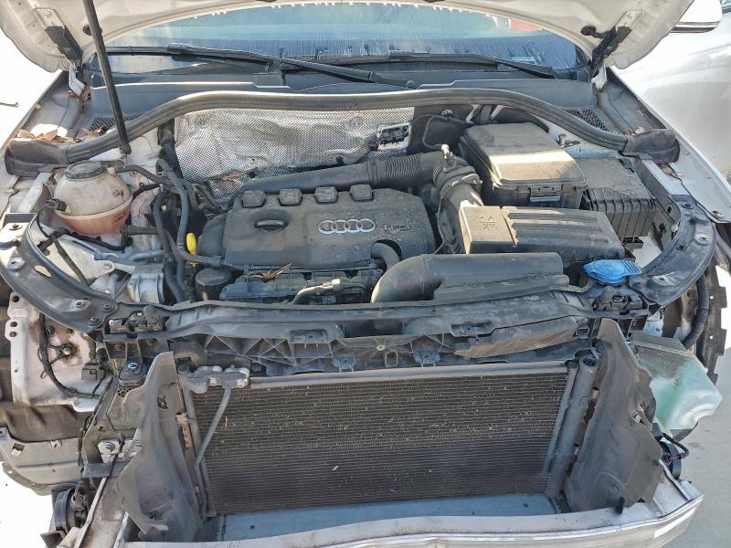 WA1BCCFS2JR030022 - 2018 AUDI Q3 PREMIUM أبيض صورة 12