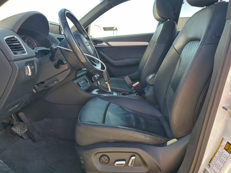 WA1BCCFS2JR030022 - 2018 AUDI Q3 PREMIUM أبيض صورة 7