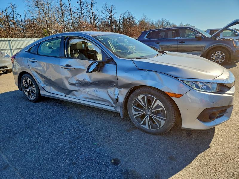 JHMFC1F71JX043782 - 2018 HONDA CIVIC EXL Gümüş foto 4