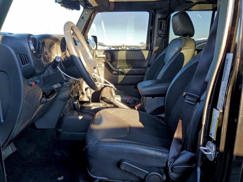 1C4BJWEG6HL650377 - 2017 JEEP WRANGLER U SAHARA 黑色 照片 7