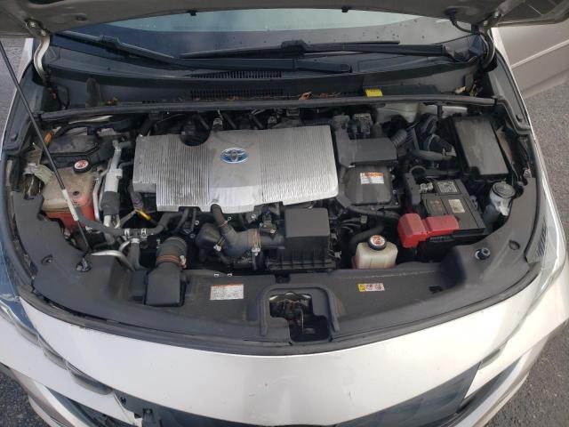 JTDKARFP3J3088153 - 2018 TOYOTA PRIUS PRIM ვერცხლისფერი ფოტო 11