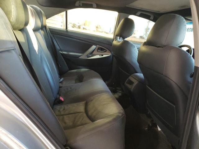 4T1BF3EK4BU208263 - 2011 TOYOTA CAMRY BASE SILVER photo 10