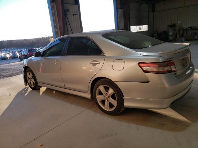 4T1BF3EK4BU208263 - 2011 TOYOTA CAMRY BASE SILVER photo 2