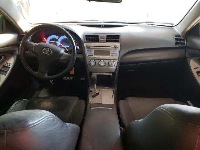 4T1BF3EK4BU208263 - 2011 TOYOTA CAMRY BASE SILVER photo 8